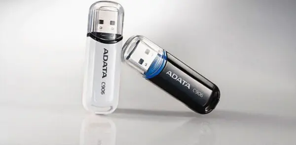 Μνήμη, ADATA C906 32GB USB 2.0 Μαύρο - image 1