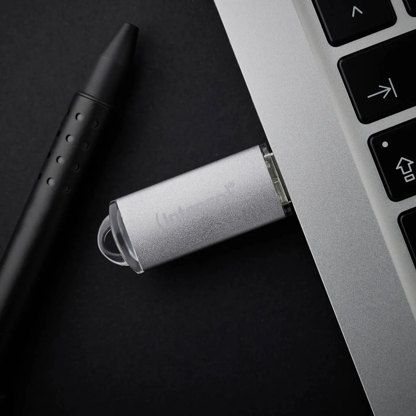 Intenso USB Flash Drive 3.2 256GB Jet Line - image 3