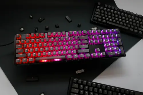Ducky професионална геймърска механична клавиатура Professional Gaming Mechanical Keyboard One 3 Aura Black - Cherry MX RGB Brown Switches [Tactile] - image 4