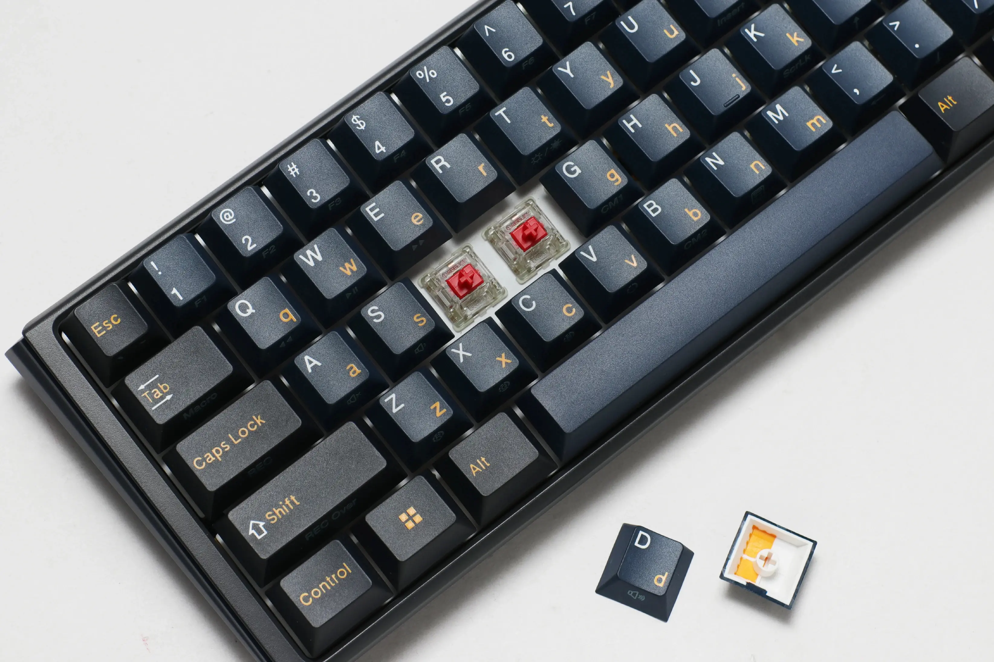 Ducky професионална геймърска механична клавиатура Professional Gaming Mechanical Keyboard One 3 Pro Mini Nazca Line - 8K, Cherry MX2A RGB Brown [Tactile] - image 12