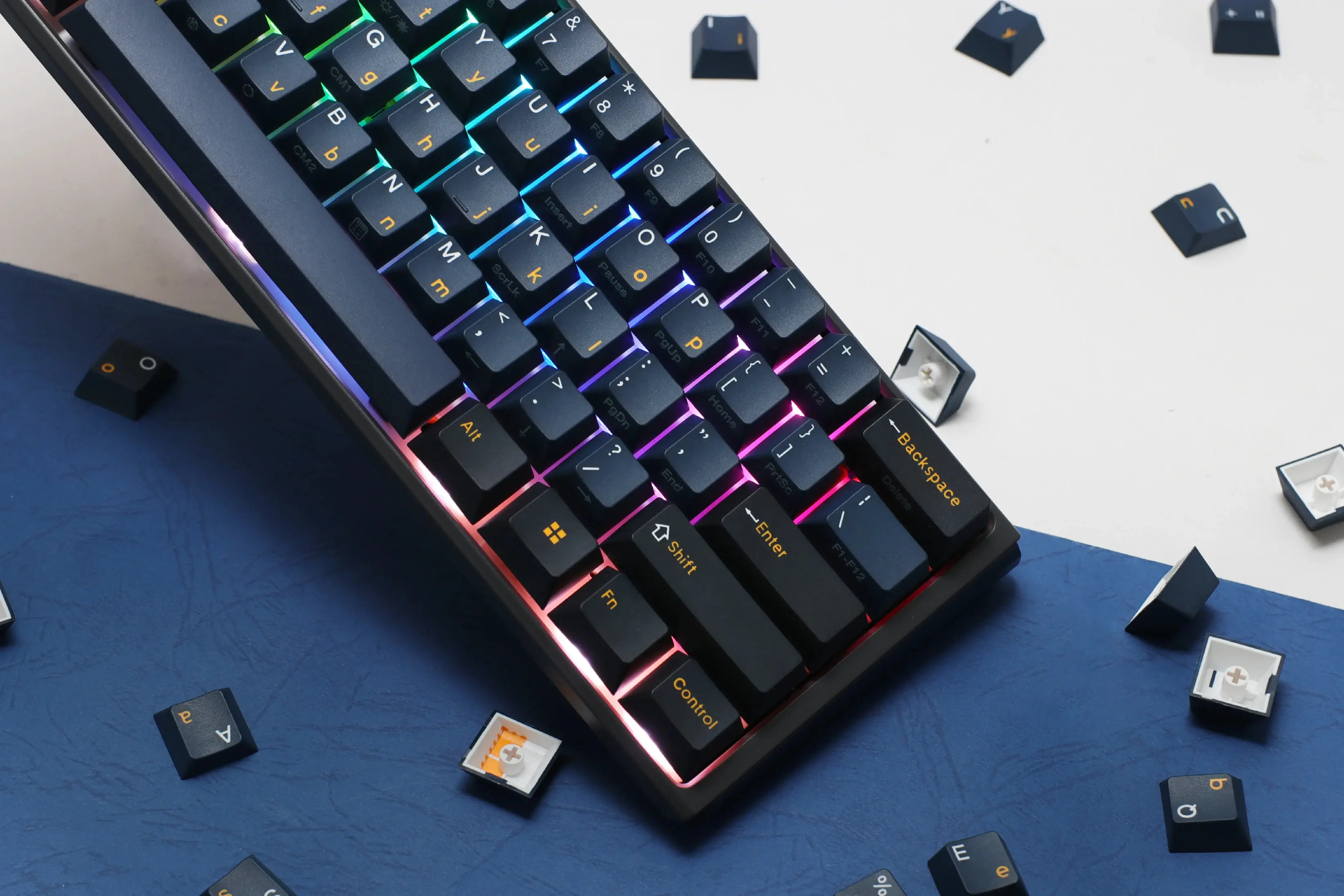 Ducky професионална геймърска механична клавиатура Professional Gaming Mechanical Keyboard One 3 Pro Mini Nazca Line - 8K, Cherry MX2A RGB Brown [Tactile] - image 3