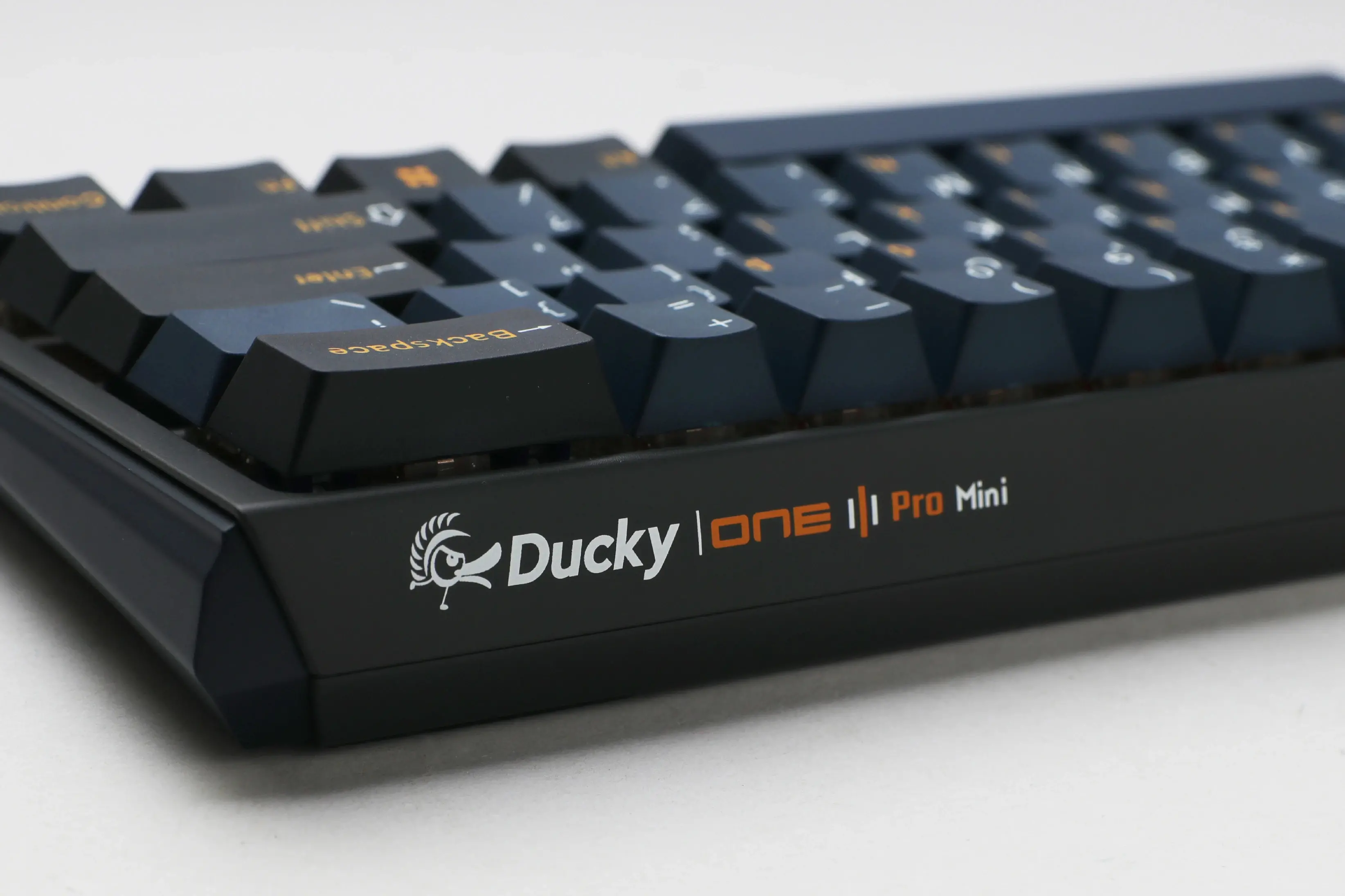 Ducky професионална геймърска механична клавиатура Professional Gaming Mechanical Keyboard One 3 Pro Mini Nazca Line - 8K, Cherry MX2A RGB Brown [Tactile] - image 8
