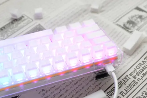 Ducky професионална геймърска механична клавиатура Professional Gaming Mechanical Keyboard One 3 Mini Aura White -  Cherry MX RGB Brown [Tactile] - image 4