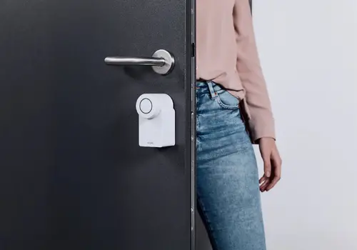 Nuki смарт ключалка за врата Smart Lock Go - image 2