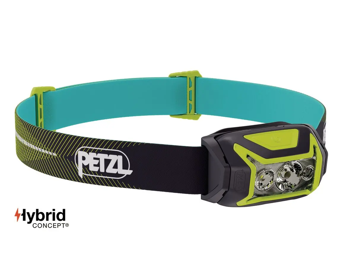 Челник PETZL ACTIK CORE 2025, Акумулаторна батерия, 625 Лумена, Зелен