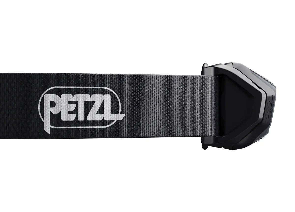 Челник PETZL TIKKINA 2025, 300 Лумена, Черен - image 2