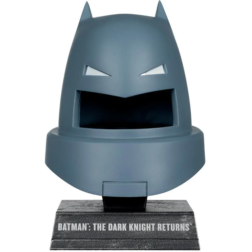 Фигурка DC Direct Armored Batman (The Dark Knight Returns) Cowl Replica 1:3 Scale McFarlane - image 3