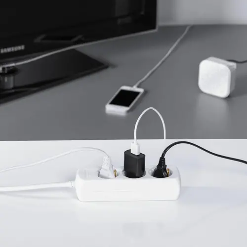 HAMA Разклонител 3 гнезда, 1.4м, бял - image 9