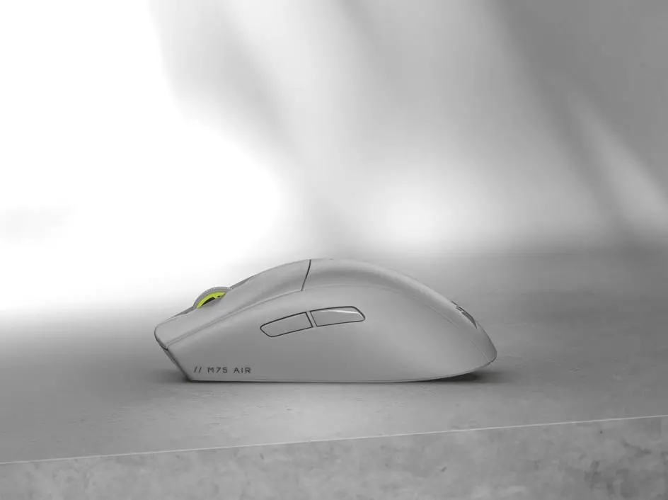 Геймърскa безжична мишка CORSAIR M75 AIR Ultra-Lightweight Gaming Mouse - Light Gray - image 4