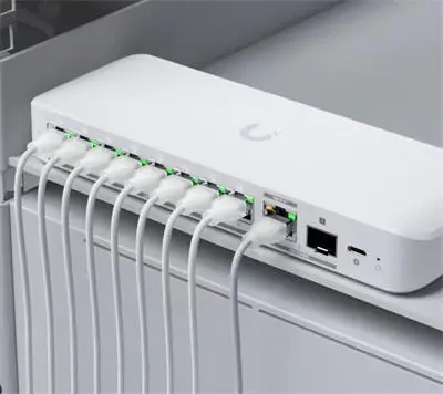 Switch Ubiquiti USW-Flex-2.5G-8, 8x 2.5G, 10GbE RJ45/SFP+, USB-C/ intrare PoE+ - 5