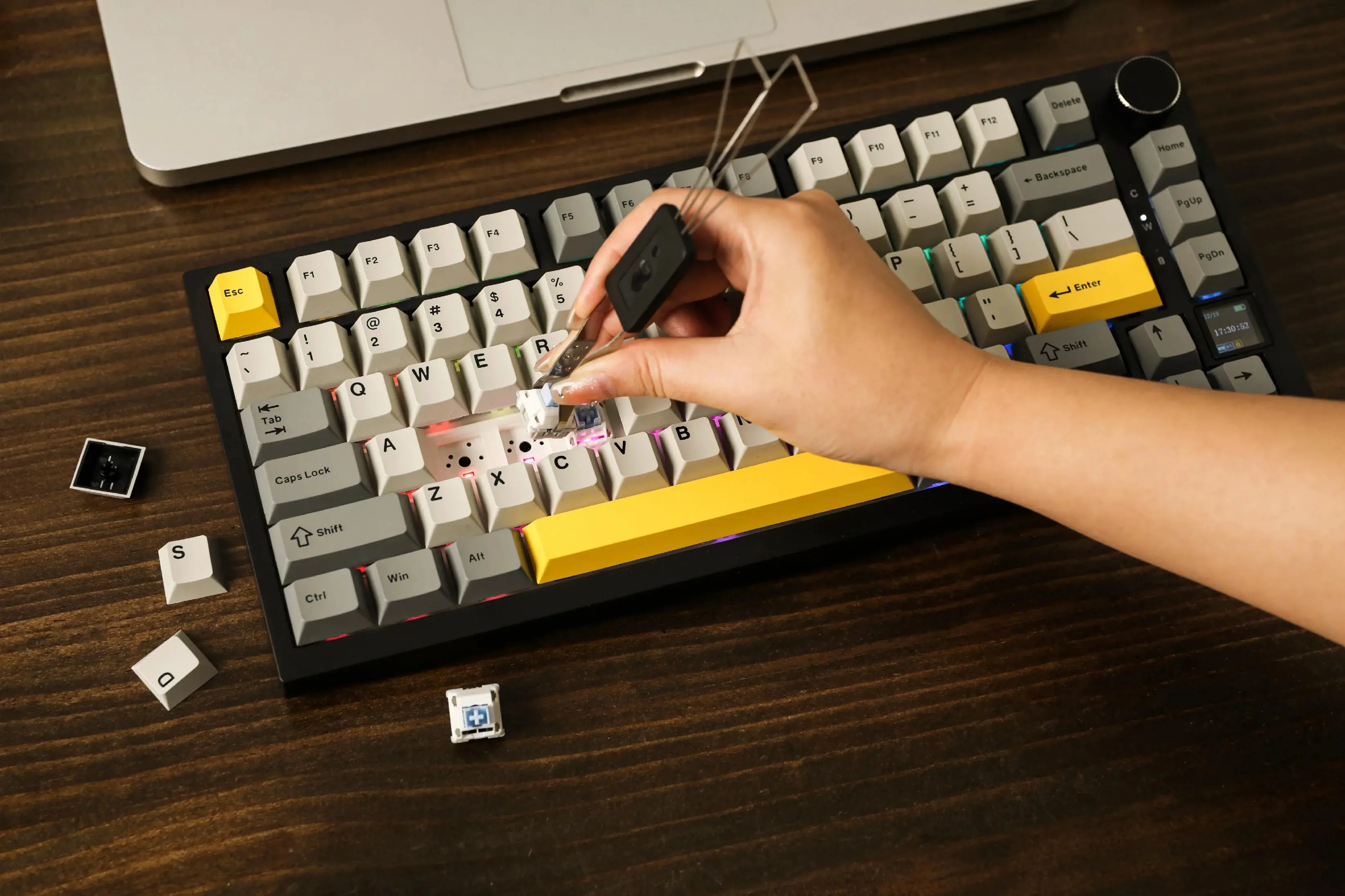 Ajazz геймърска механична клавиатура Wireless Gaming Mechanical Keyboard AK820 PRO - Flying Fish [Linear] (English US), Black, Gray - image 8
