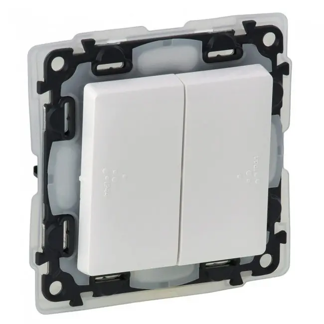 Întrerupător dublu 10 AX 250 V~ - IP44 VALENA LIFE LEGRAND - alb