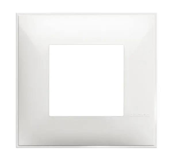 ЕДИНИЧНА РАМКА R4802RW CLASSIA LEGRAND - БЯЛ