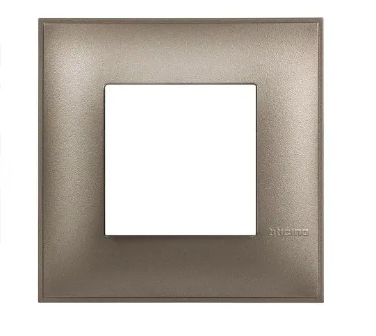 ЕДИНИЧНА РАМКА R4802TM CLASSIA LEGRAND - ТИТАН