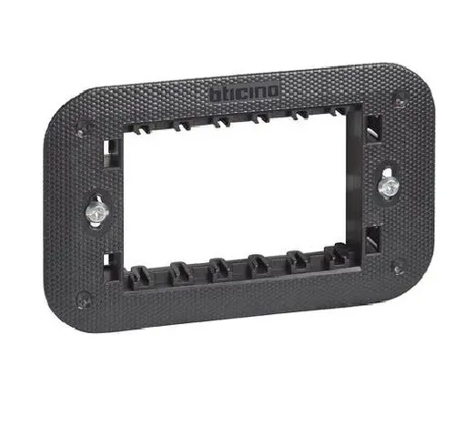 ТРИМОДУЛНА НОСЕЩА РАМКА LIVING NOW LEGRAND