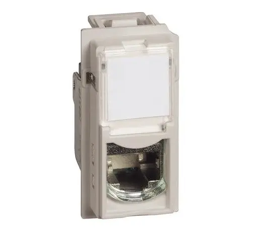 ЕДНОМОДУЛНА РОЗЕТКА RJ-45 UTP KATЕГОРИЯ 6 LIVING NOW LEGRAND - КРЕМ
