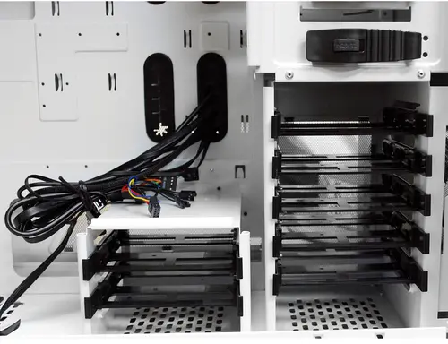 Кутия за компютър, NZXT PHANTOM FULL TOWER/WH/RED - image 2