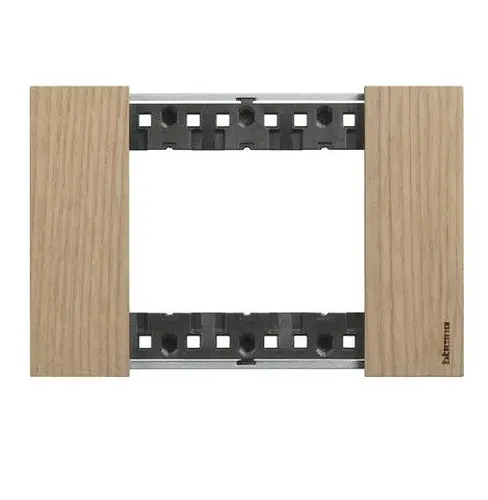 ТРИМОДУЛНА РАМКА LIVING NOW LEGRAND - ДЪБ