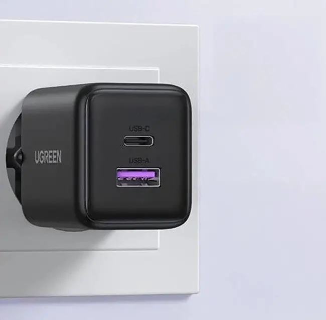 ЗАРЯДНО УСТРОЙСТВО X516 220V 1xUSB-C 1xUSB A 30W mini UGREEN - ЧЕРЕН - image 2