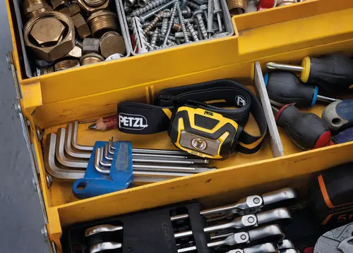Челник PETZL ARIA 1R 2026, 475 Лумена, Черен/Жълт - image 3