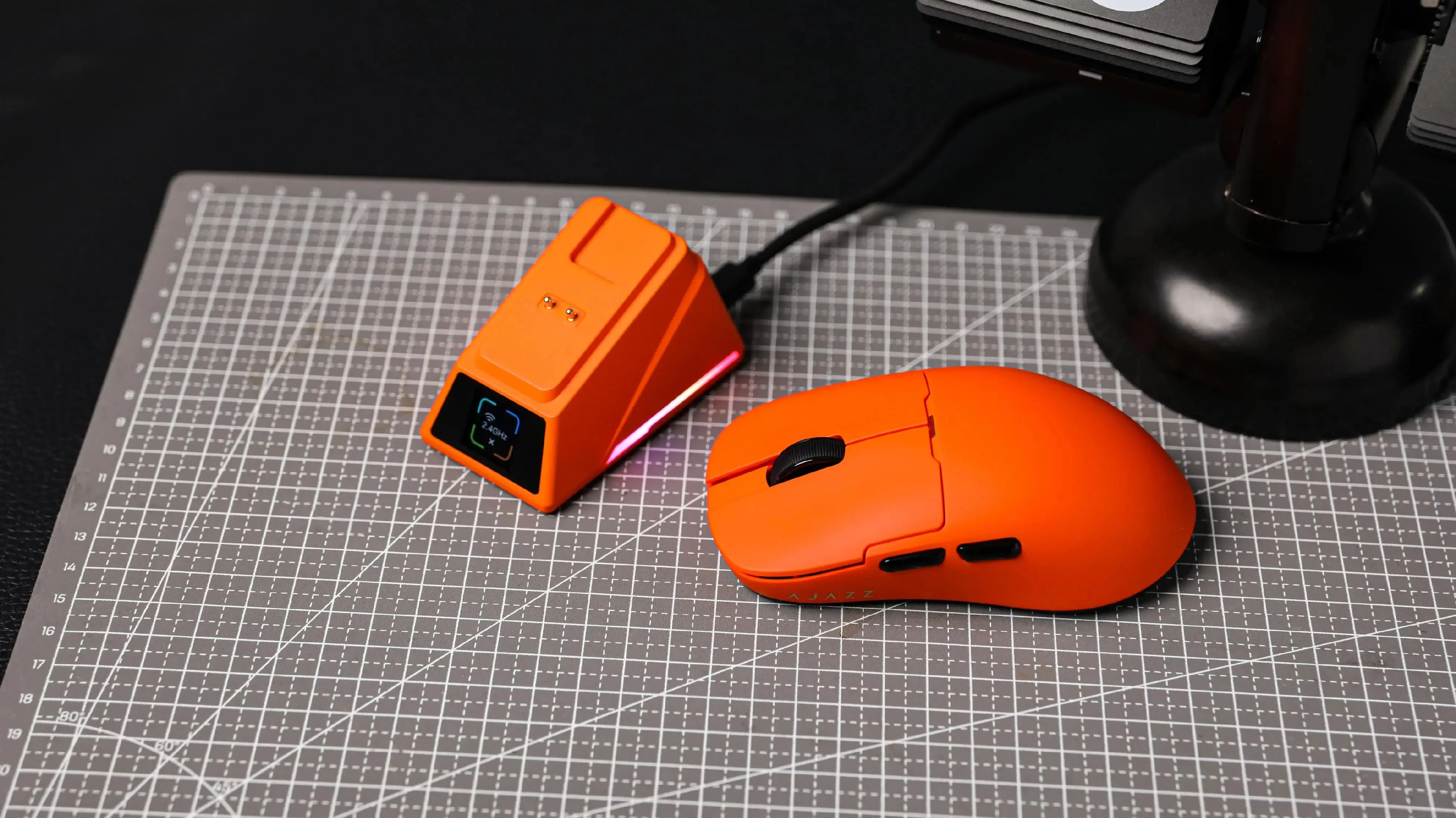 Ajazz професионална геймърска мишка AJ159 PRO - Wireless Gaming Mouse - 8K, Magnetic Charging Dock, White - image 1