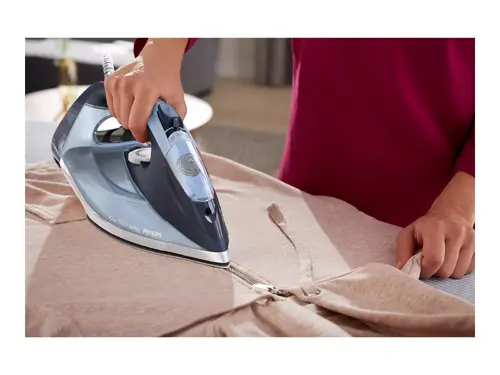 PHILIPS Парна Ютия Series 7000 50g/min 250g steam boost Ceramic soleplate 2800W гладеща повърхност SteamGlide Plus синя - image 1
