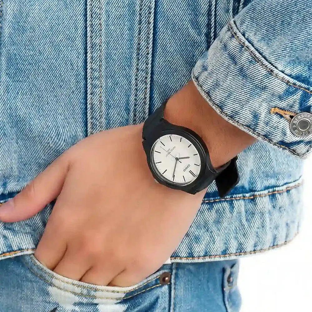 Мъжки аналогов часовник CASIO - Casio Collection - MW-240-7EVDF - image 1