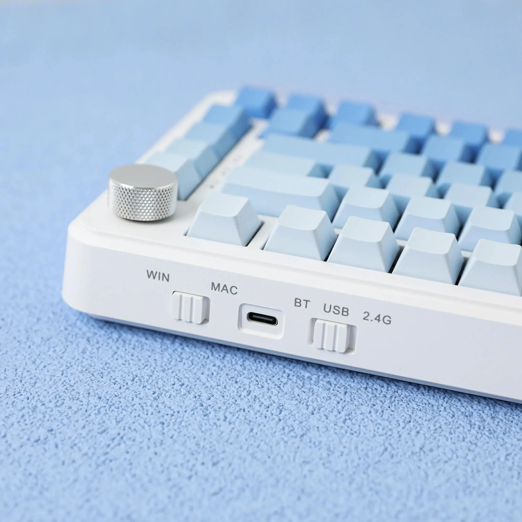Ajazz геймърска механична клавиатура Wireless Gaming Mechanical Keyboard AK820 MAX - White birch [Linear] (English US), Side Printed, Gray - image 10