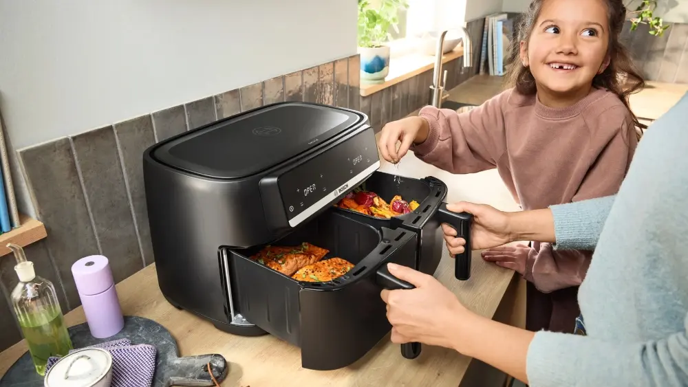 Уред за здравословно готвене, Bosch MAFD440B7, Air Fryer Double Flex Drawer, 9L (2x4.5L), 2500 W, 40-230 °C, Touch Control, Black - image 1