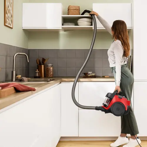 Прахосмукачка, Bosch BGC05RD2H, SER2, Bagless vacuum cleaner Cleann’n, red/black, 700W, 2 nuzzles, Variable suction control, 76 db(A), 1,5 l, EPA 12 wahsable 99.9% - 5