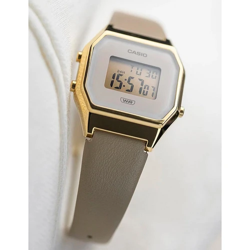 Дамски дигитален часовник Casio Vintage - LA680WEGL-5EF - image 1
