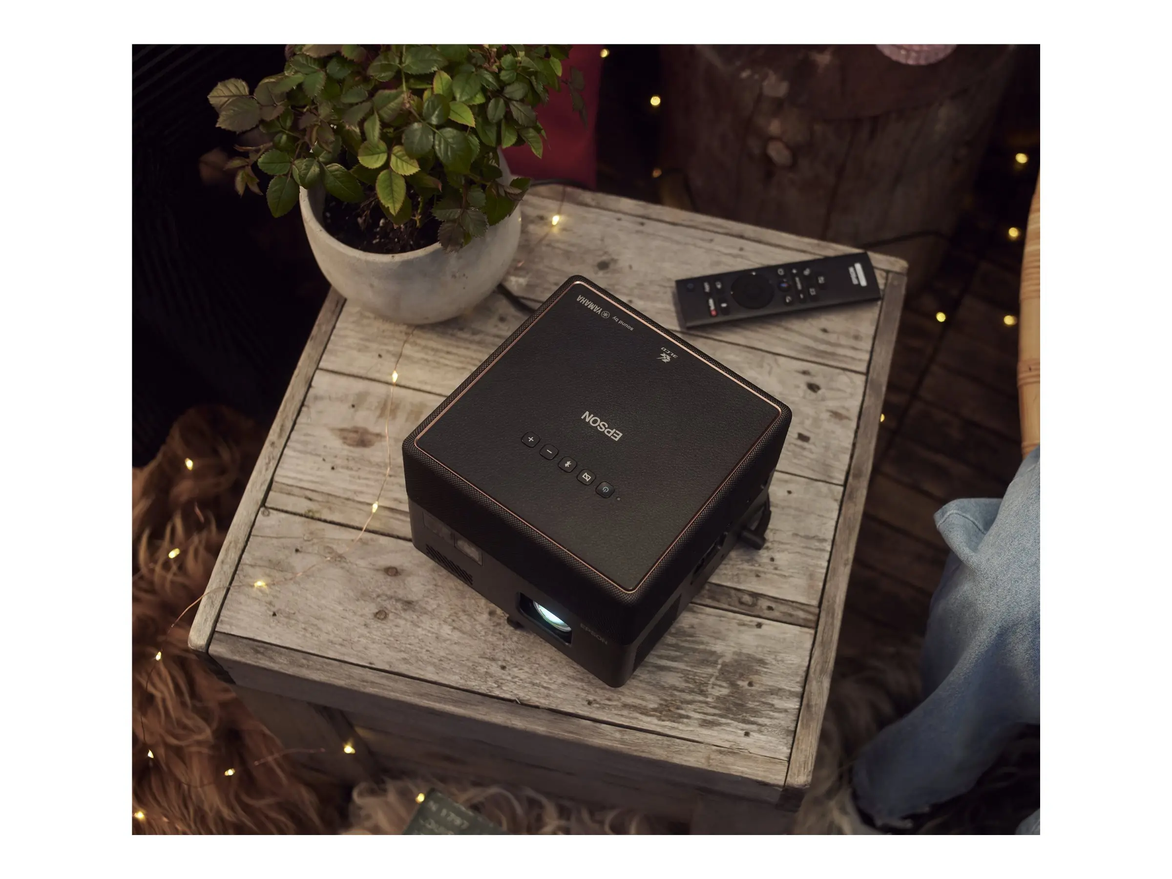 Мултимедиен проектор, Epson EF-12, Portable Laser Android TV Edition, Full HD (1920 x 1080), 16:9, 1000 ANSI lumens, 2500000:1, 2xHDMI, Bluetooth, Android TV, Chromecast, 2x5 W Yamaha sound, 30-150", 2.1 kg, Black - image 11