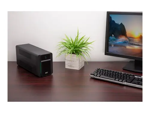 UPS, APC Easy UPS 700VA, 230V, AVR, prize IEC - 3