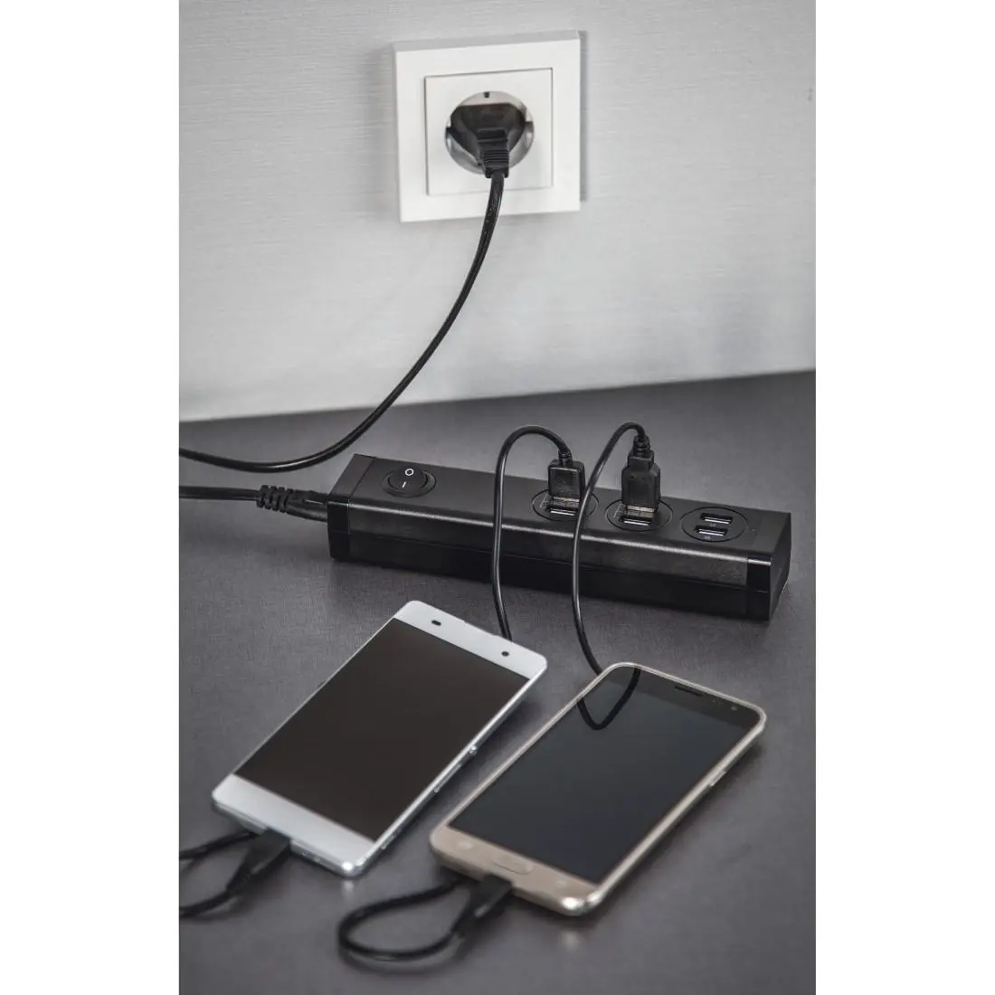 Разклонител HAMA 6 х USB-A порта, 34 W - image 1