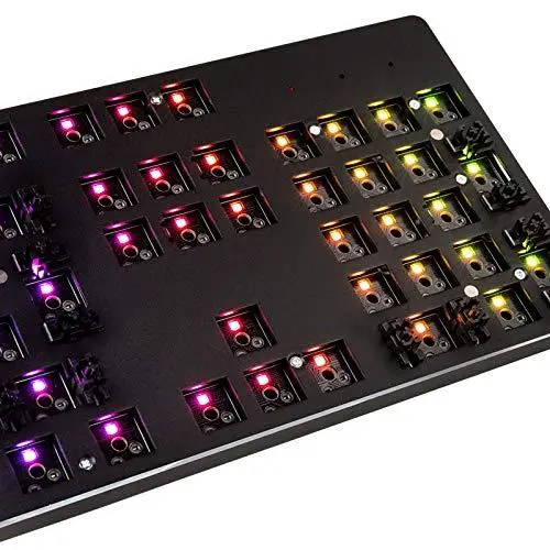Геймърска механична клавиатура основа Glorious RGB GMMK ISO Layout - image 2