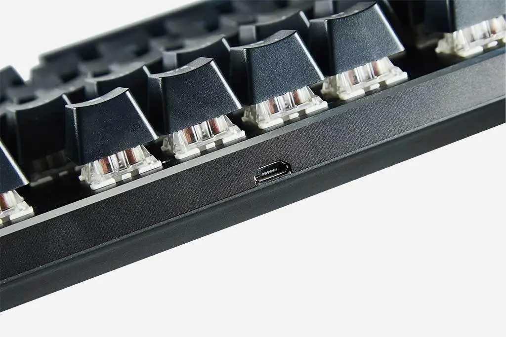 Tastatură mecanică de gaming bază Glorious RGB GMMK TKL, ISO Layout - image 2