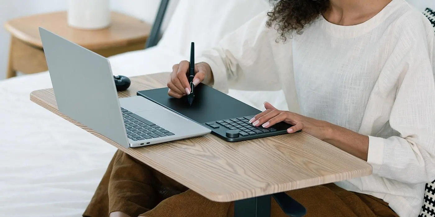 Графичен таблет HUION Inspiroy Keydial KD200, USB-C, Bluetooth, Metal Grey - image 1