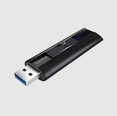 SanDisk Extreme PRO 256GB, USB 3.2 Solid State Flash Drive