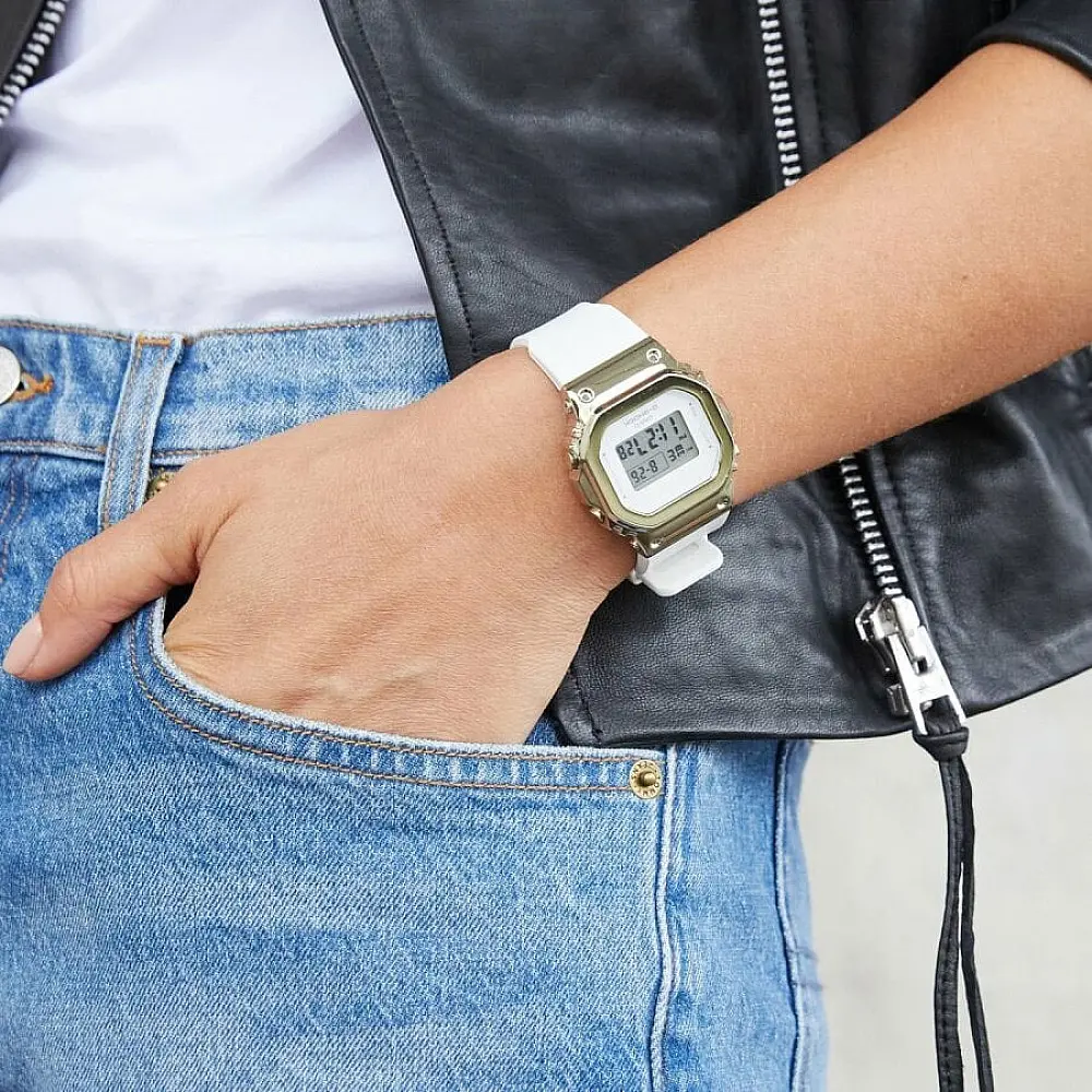 Дамски часовник Casio G-Shock - GM-S5600G-7ER - image 1