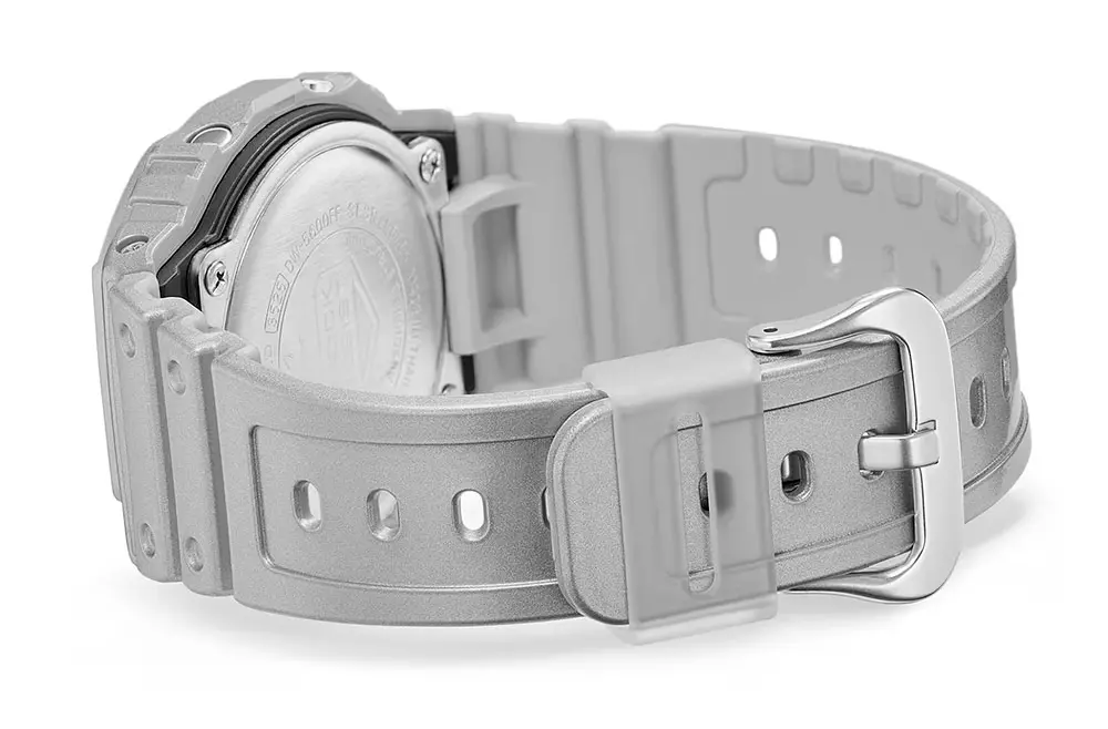 Ceas bărbătesc Casio G-Shock - DW-5600FF-8ER - image 2