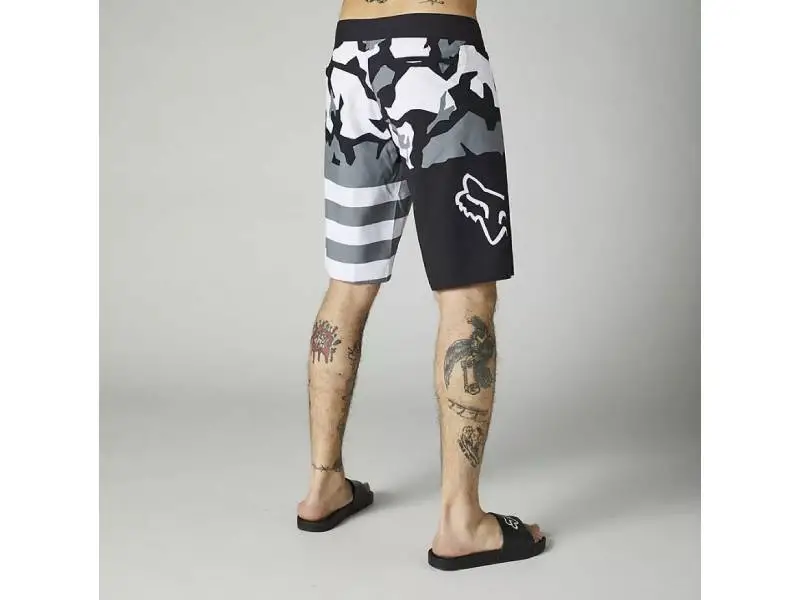 Панталони RWT BOARDSHORT 21" BLK FOX - image 1