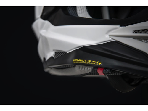 Каска VFX-WR WHITE SHOEI - image 1