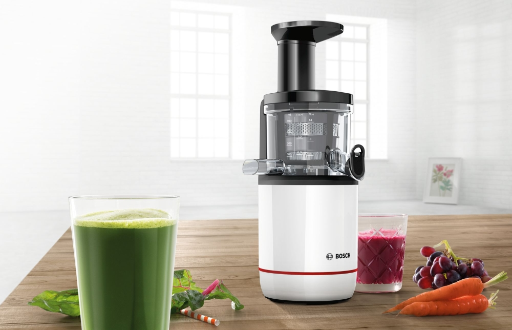 Сокоизстисквачка, Bosch MESM500W, Slow juicer VitaExtract 150 W, 55 rpm, 1 speed + reverse function, tritan screw, MixControl lever, juice container 1 l, pulp container 1,3l, 2 filters (fine, coarse), white / black - image 8