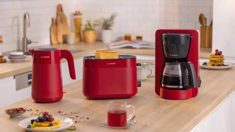 Тостер, Bosch TAT2M124, MyMoment Compact toaster, 950 W, Auto power off, Defrost and reheat setting, Integrated warming grid, High lift, Red - image 1
