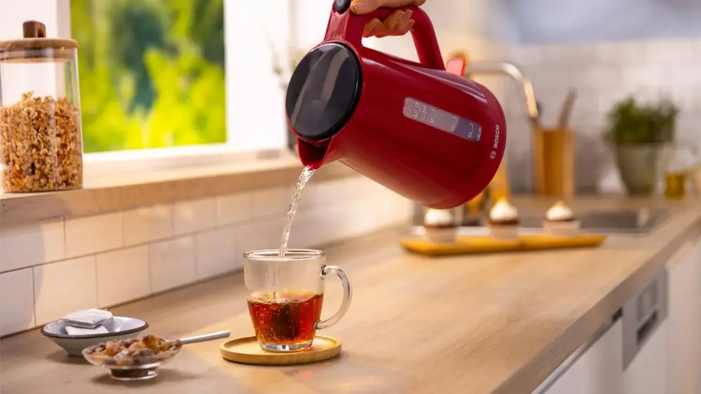 Fierbător electric, Bosch TWK1M124, MyMoment Fierbător din plastic, 2400 W, 1.7 l, Indicator pentru căni, Filtru anticalcar, Funcție triplă - image 5