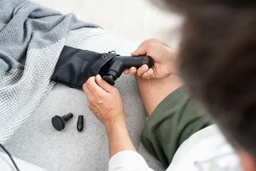 Aparat de masaj, Beurer MG 79 SENSITIVE Aparat de masaj profund al țesuturilor - 3 niveluri de intensitate, 3 accesorii de masaj, durată de viață - 12