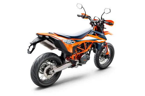 KTM 690 SMC R SUPERMOTO 2024 - image 2