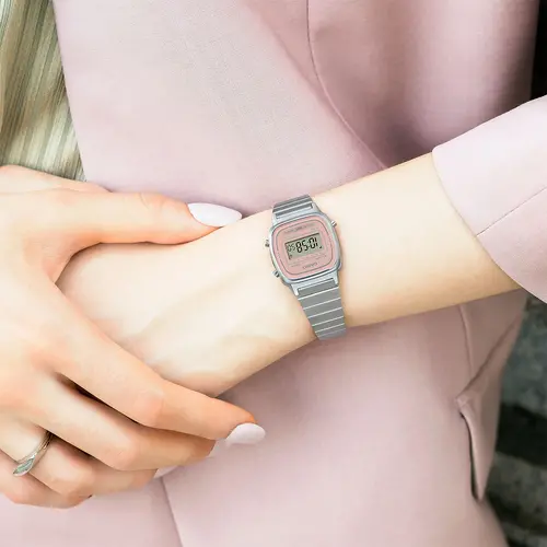 Дамски часовник Casio Vintage - LA670WEA-4A2EF - 2