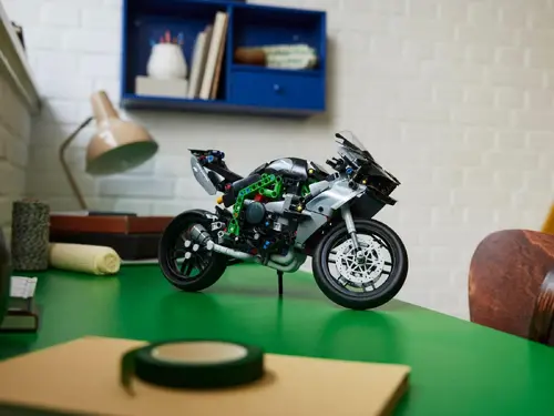 LEGO Technic - Kawasaki Ninja H2R - 42170 - image 5