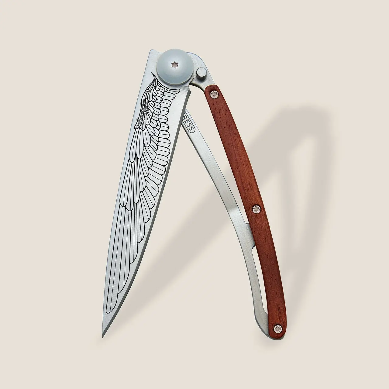 Briceag Deejo 37g, lemn de coral / Wing